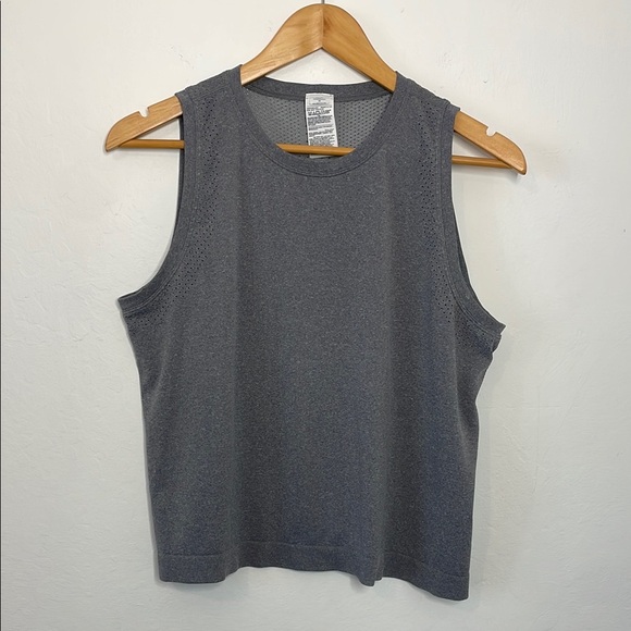 Old Navy Tops - Old Navy Sleeveless Women's Athletic Top
